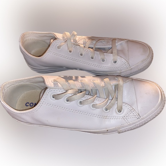 Converse white leather- Ladies 8.5 - Picture 2 of 2